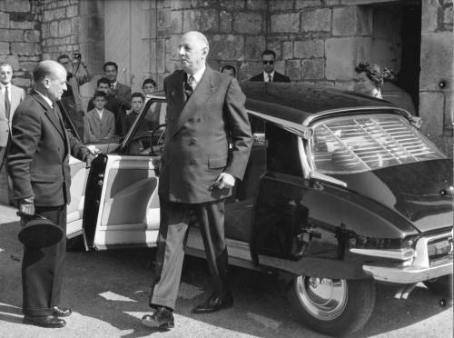 Ma oggi De Gaulle potrebbe denunciare l'invasione islamica?