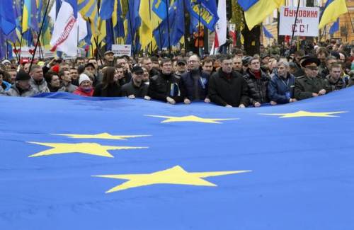 Una manifestazione pro Ue a Kiev (foto d'archivio)
