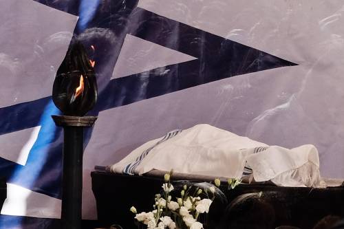 Tre religioni in lutto per gli eroi: "Morti per farci vivere liberi"