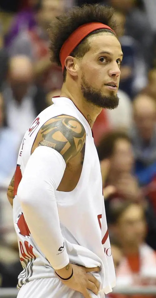 L'Armani stende il Malaga e riapre i giochi