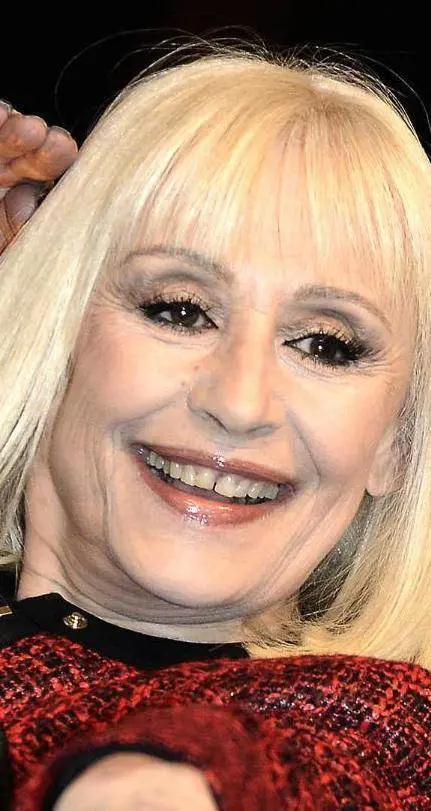 «Forte...» parte piano Il talent della Carrà sembra una forzatura