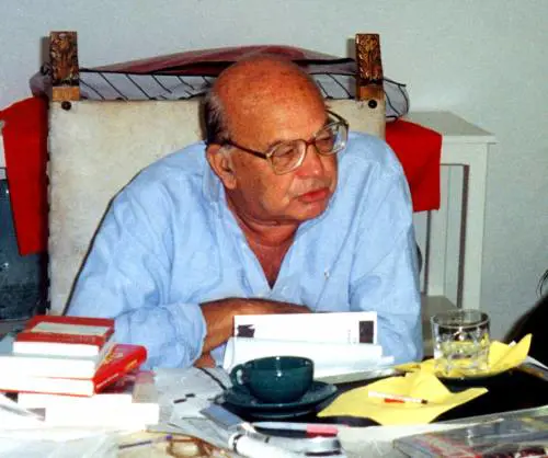 Tunisia, atti vandalici al cimitero dove fu sepolto Bettino Craxi