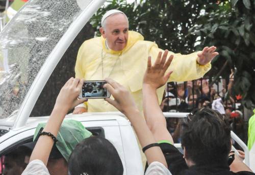 Manila, 7 milioni di fedeli alla Messa del Papa