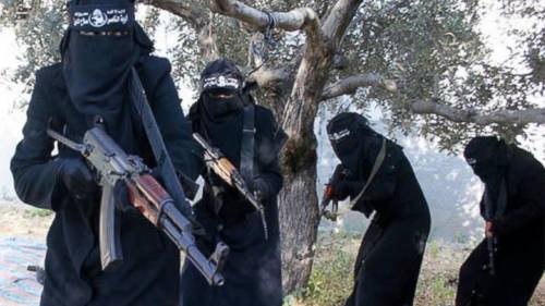 Lo Stato islamico recluta donne per attacchi suicidi