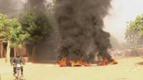 Rabbia islamica, chiese in fiamme