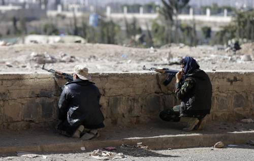 Scontri a Sana'a tra ribelli e guardia presidenziale