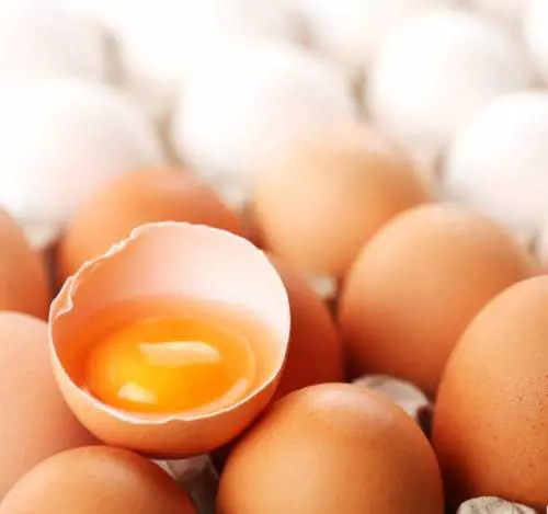 Trucchi di cucina: come scoprire se le uova scadute sono ancora buone da mangiare