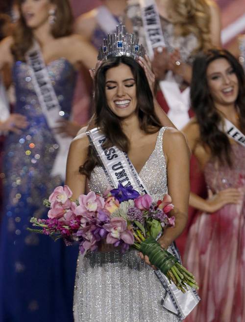 La colombiana Paulina Vega è Miss Universo 