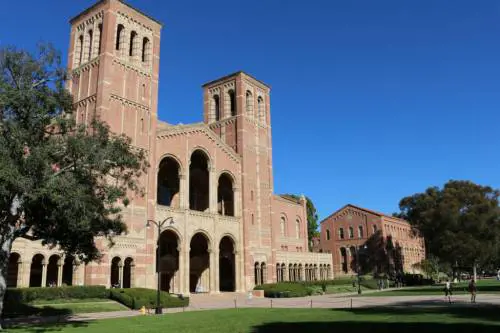 Milano è in California: visitando l'università spunta Sant'Ambrogio