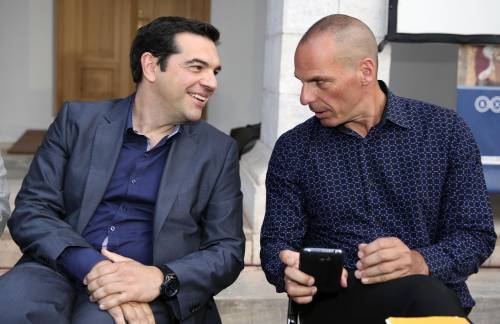 Il neo ministro Alexis Tsipras con il ministro delle Finanze Yanis Varoufakis