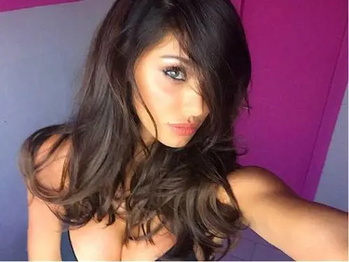Il selfie hot di Belen 