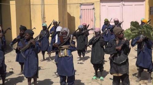 Boko Haram, così vengono addestrati i bambini soldato
