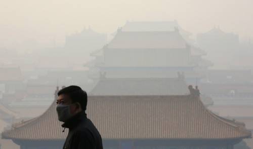 Pechino, smog da record: “La città è invivibile”
