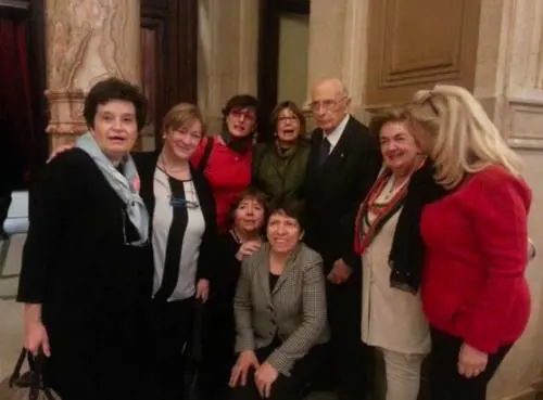 Selfie presidenziale: tutte le donne di Re Giorgio
