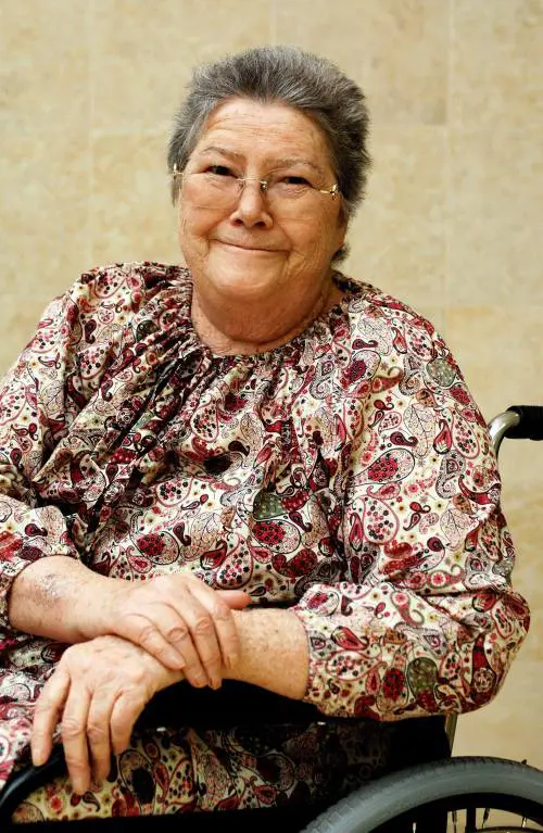 Il necrologio "sessista" per Colleen McCullough: "Era senza dubbio grassa"