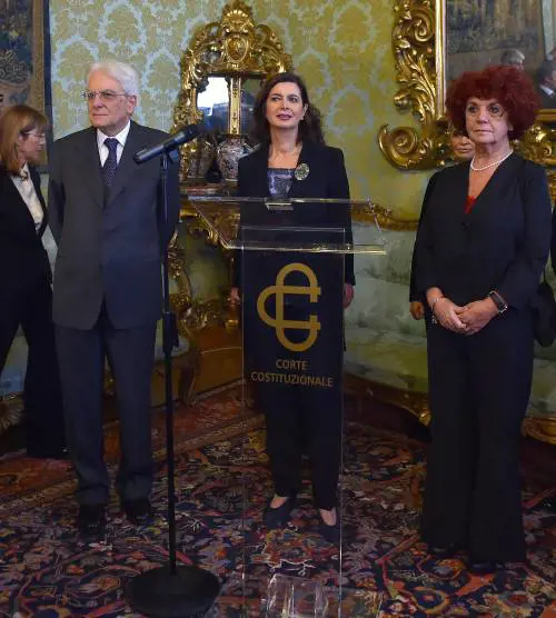 Mattarella presidente: un'ammucchiata con feriti