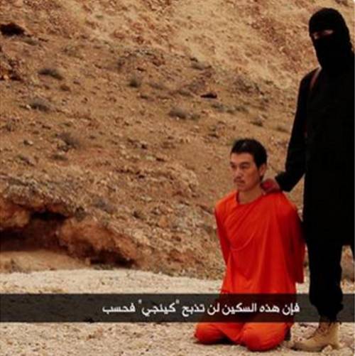 Isis, la vedova del giornalista giapponese decapitato: "Distrutta, ma orgogliosa di lui"