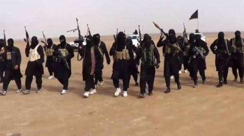 Gli Usa li snobba ma i talebani si arruolano nell’Isis