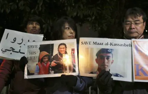 Dopo la morte di Goto, il Giappone protesta contro Shinzo Abe