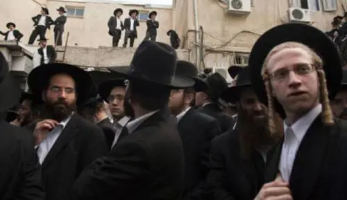 Israele, ultra ortodossi contro il servizio militare obbligatorio: 46 in manette