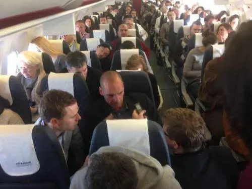 Il ministro greco Varoufakis vola in economy