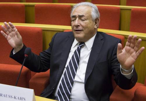 Ancora guai per Strauss-Kahn. Indagato per truffa in Francia