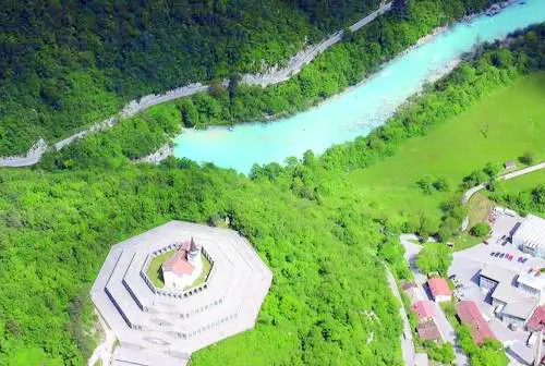 Com'è oggi Caporetto dove vinse la retorica