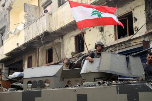 Gli Usa armano i libanesi: “Combattiamo lo stesso nemico”