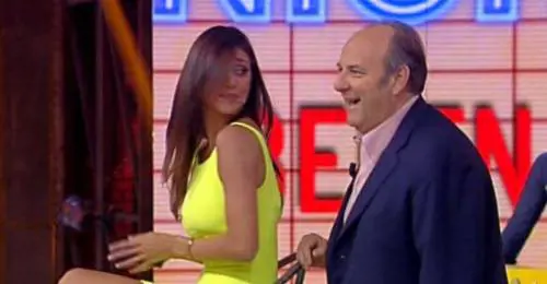 Giallo su Belen: scomparso il tatuaggio dedicato a De Martino