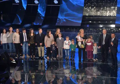 La famiglia Anania e i 16 figli all'Ariston: "Siamo opera di Dio"