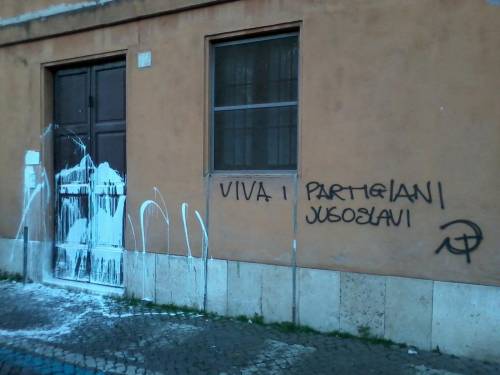 Roma, vandalizzata Casa del Ricordo
