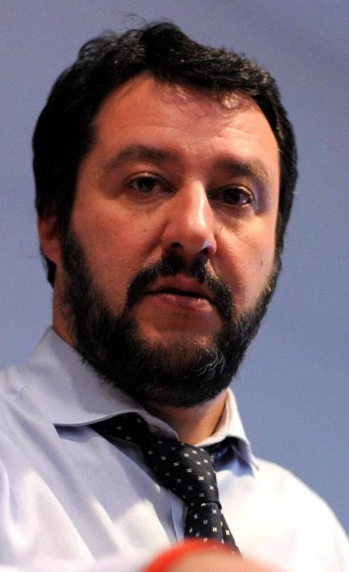 Concordia, Salvini attacca Schettino: "È morto anche lui? No, purtroppo"