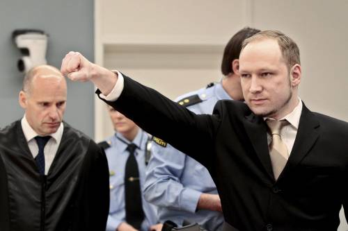 Breivik: "Non ne posso più: farò lo sciopero della fame fino alla morte"