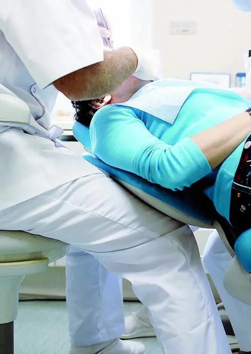 Bonus protesi e prezzi bassi: arriva il ticket per il dentista