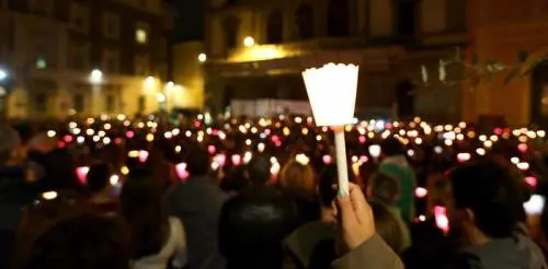 Caso Stacchio, dopo la fiaccolata saccheggiate le case del paese