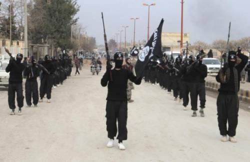 L'Isis attacca la base aerea dove si trovano gli addestratori americani