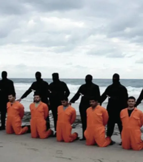 L'ambasciata avvisa gli italiani: "Abbandonate subito la Libia"