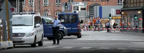 Ancora paura a Copenaghen. Pacco sospetto fuori dal caffè ​dove è avvenuta la sparatoria