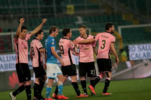 Il Palermo stende il Napoli. E adesso sogna l'Europa
