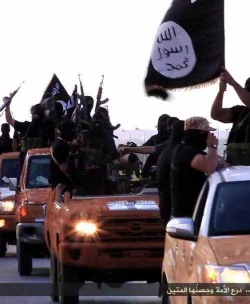 "La grande minaccia per l'Italia:  in Libia armi chimiche dell'Isis"