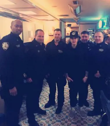 Justin Bieber paga il conto... alla polizia
