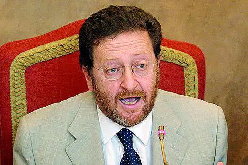 Pisapia: «Intollerabile, Milano rifiuta la violenza»