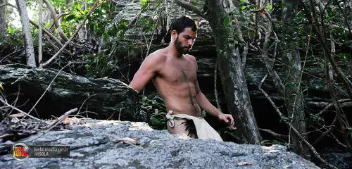 Isola dei Famosi: i costumi degli uomini