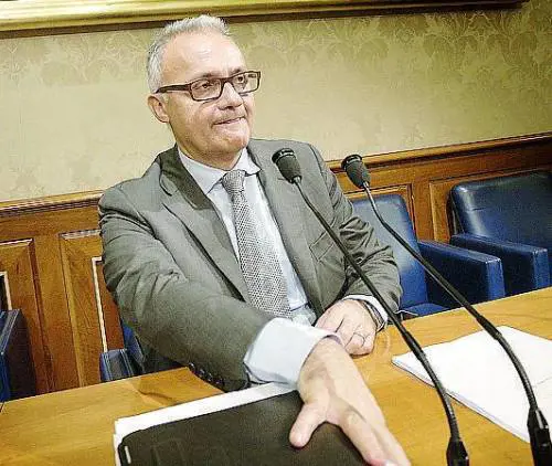 «Larghe intese con Fi per l'emergenza Isis»