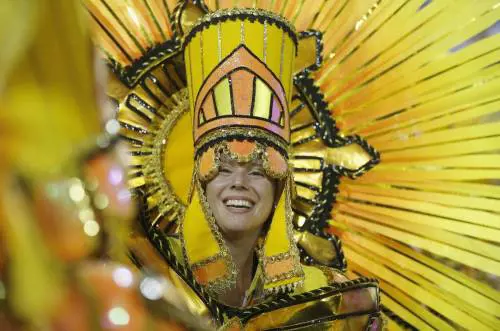 Rio, lo spettacolo delle scuole di samba