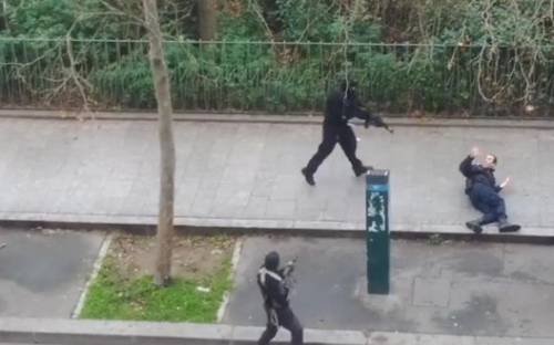 Attentato a Charlie Hebdo: gli attentati coordinati con un sms