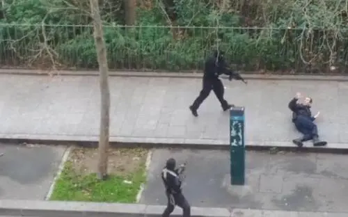Attentato a Charlie Hebdo: gli attentati coordinati con un sms