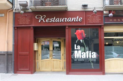 Caso diplomatico con Madrid per i "ristoranti della mafia"