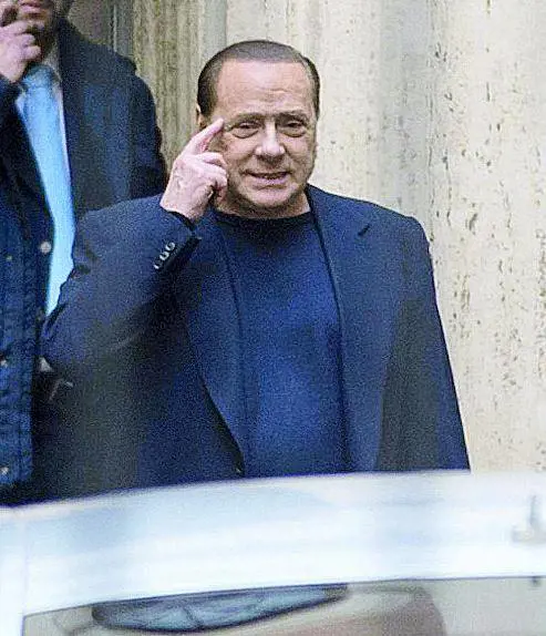 Il nodo sul premio di maggioranza potrebbe riaprire le trattative. Ancora in stallo le alleanze per le Regionali