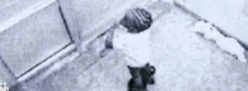 Bimbo di tre anni esce di casa col pannolino e muore di freddo